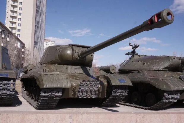 Волгоград т34 памятник волгоград. Museum панорама танки волгоград. Музей танков в волгограде. Башня танка т-34 волгоград. Т-34 сталинградского тракторного завода.