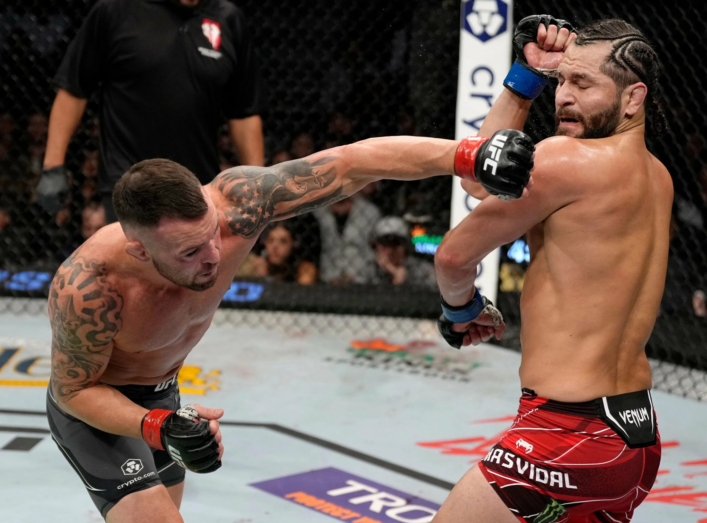 Хорхе Масвидаль Колби UFC 272