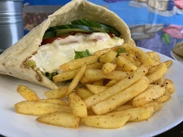 Повар приглашает. Vangyros ростов. Ван гирос. Вангирос ростов. Вангирос ростов.