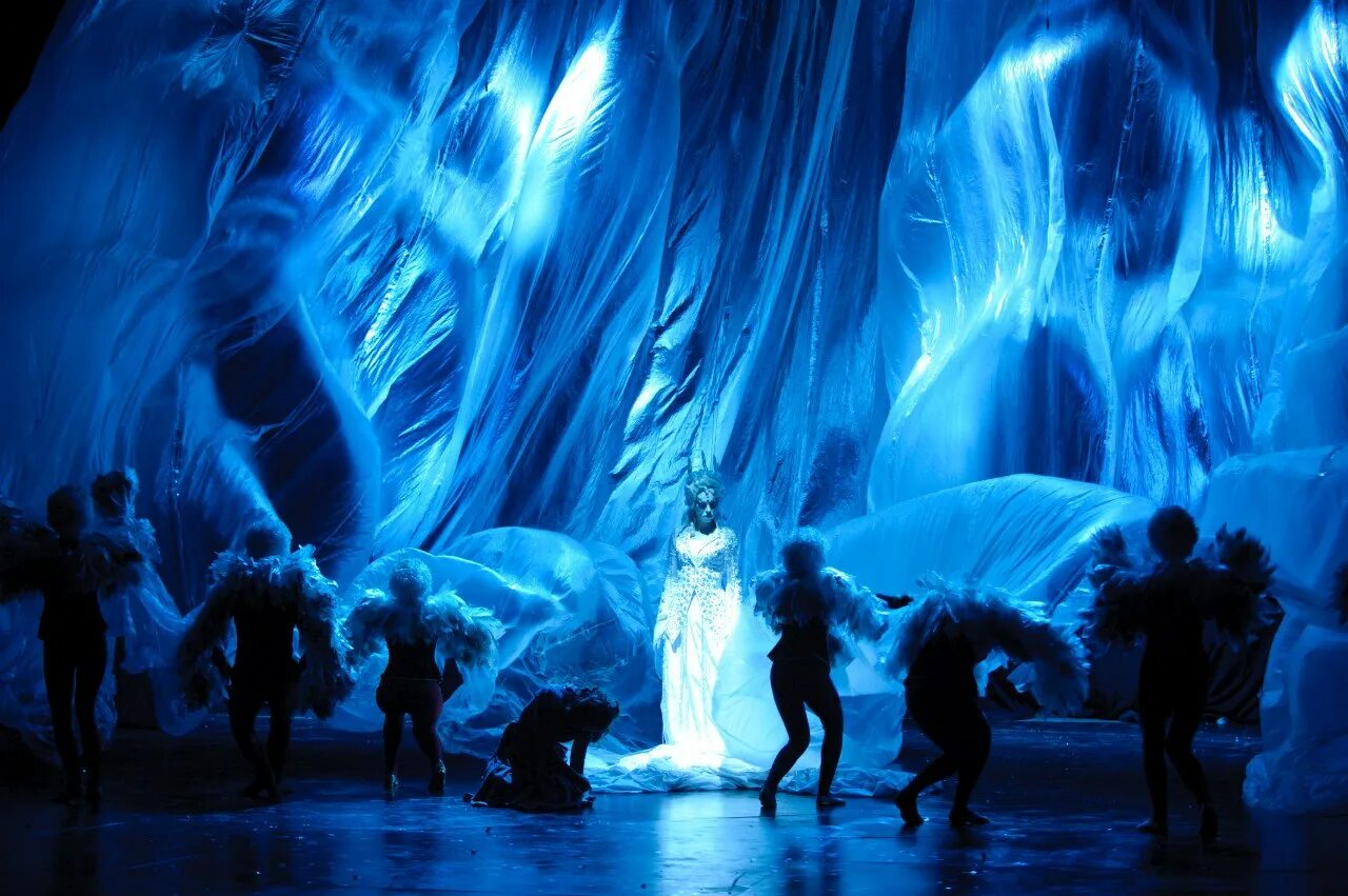 красноярский тюз снежная королева. спектакль снежная королева тюз. красноярский тюз снежная королева. красноярск спектакль снежная королева. спектакль снежная королева тюз.