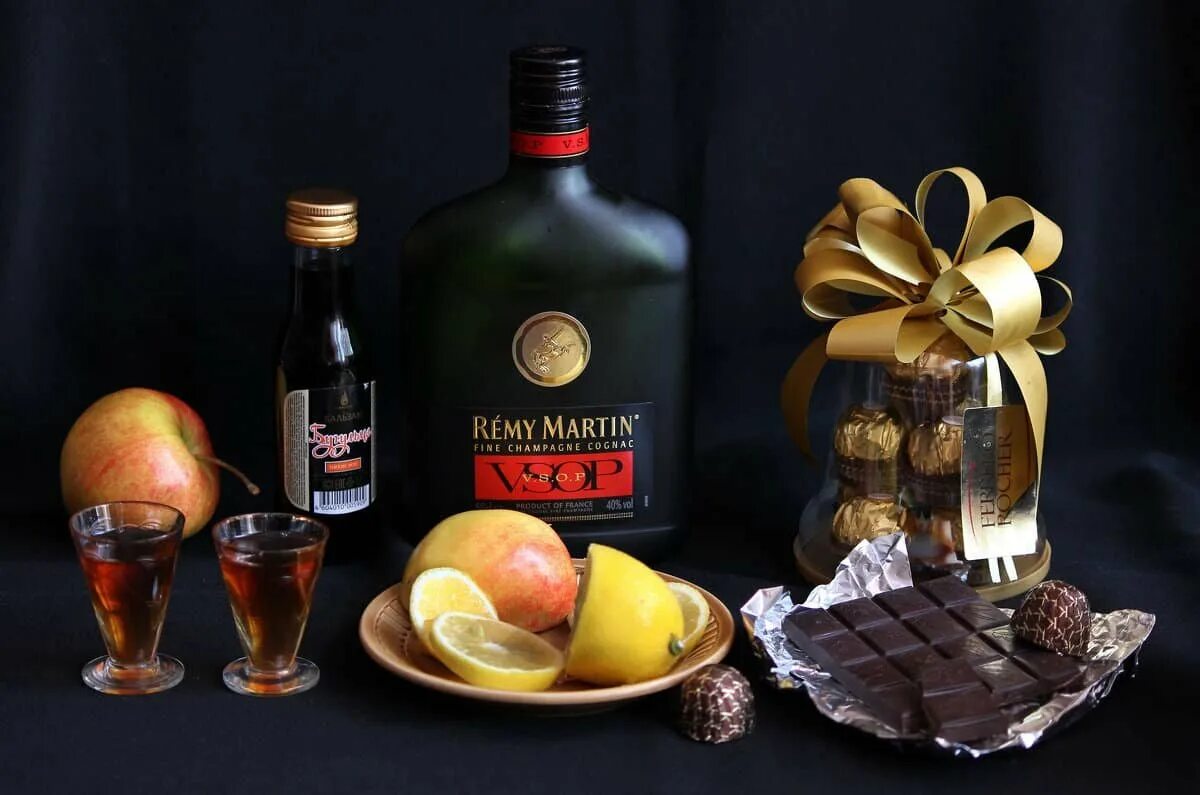 Всемирный день мужчин анимация. Поздравления с днём мужчине открытка. Праздник сегодня мужчины. Международный мужской день поздравления. Всемирный день мужчин открытки.