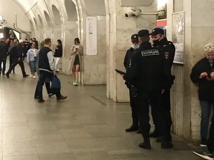 Не смотря на прохожих