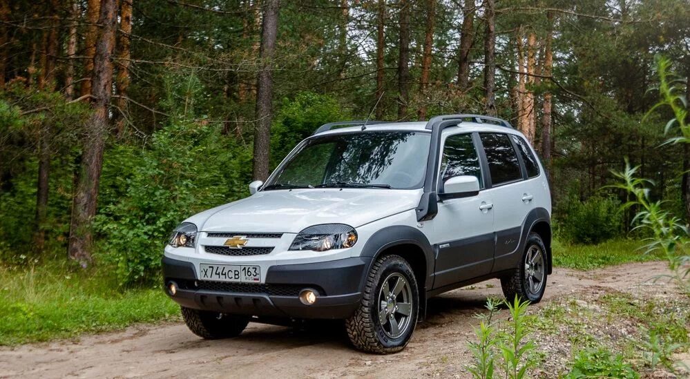 Расход топлива нива шевроле на 100 км. Ширина салона шевроле нива. Нива шевроле расход топлива на 100. Расход топлива нива 2123. Шеви нива расход топлива.