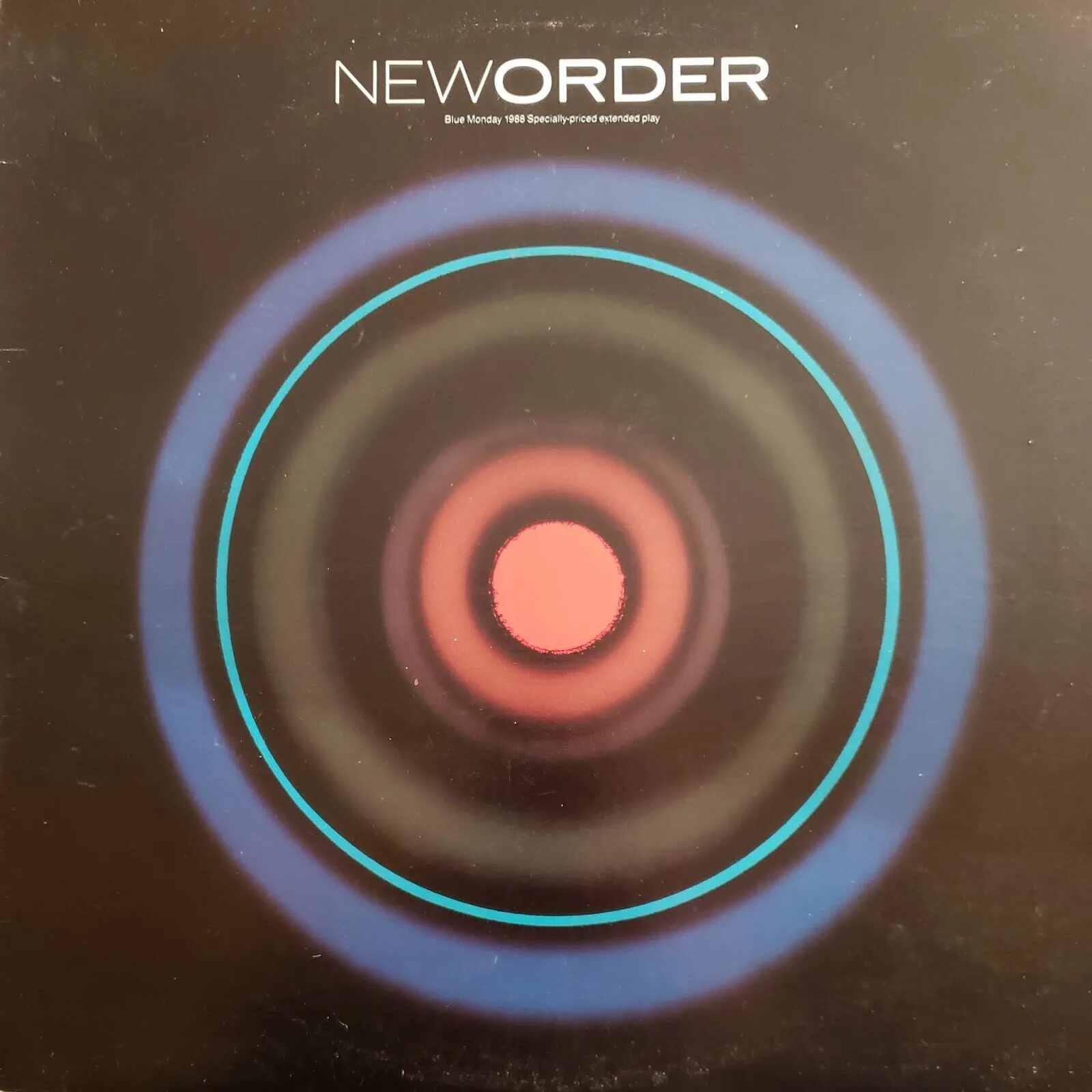New order blue monday remix. New order Blue Monday. New order* - Blue Monday 1988. New order - Blue Monday '88. Песня Blue Monday New order.