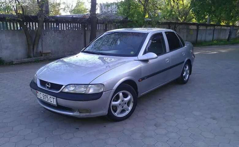 Вектра 98 года. Опель Вектра б 1.8 1998. Opel Vectra b 1.6. Опель Вектра б 1.8 1996. Опель Вектра б 1998 1.8 седан.