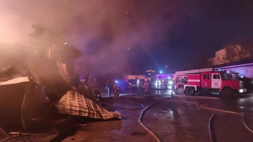Что происходит в нальчике сейчас. Пожар в нальчике. пожар в нальчике вчера. пожар в нальчике сейчас. горит в нальчике.
