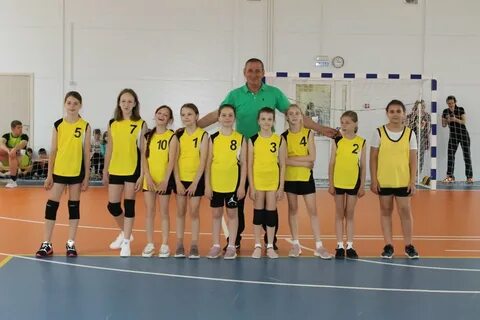 Девочки участвовали в спортивных соревнованиях