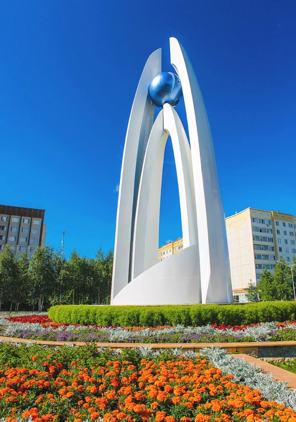 когалым жемчужина сибири. отель кристи крым мирный. гостиница чайка мирный крым. жемчужина западной сибири когалым. жемчужина памятник когалым.