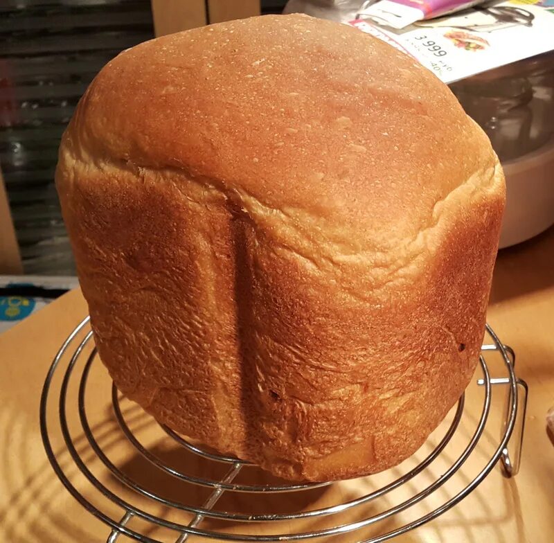 Пшеничный хлеб. Хлебопечка с хлебом. Домашний хлеб в хлебопечке. Хлебопечка хлеб воздушный.