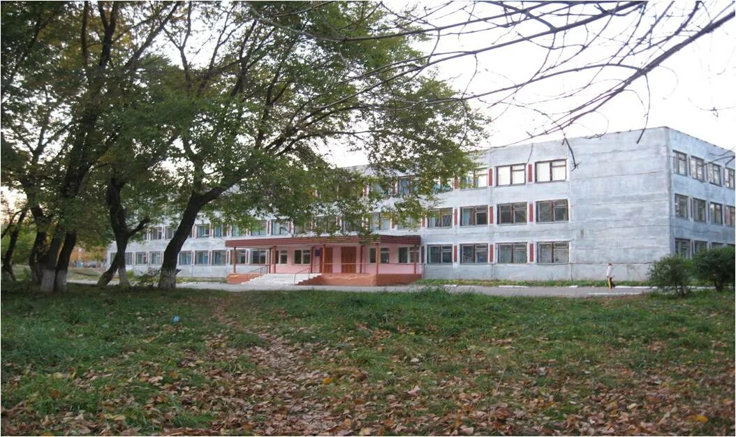 Школа 3 заринск учителя. Школа 7 заринск. Школа 7 заринск. Сайт школы 7 заринск алтайский край. 25 партсъезда.