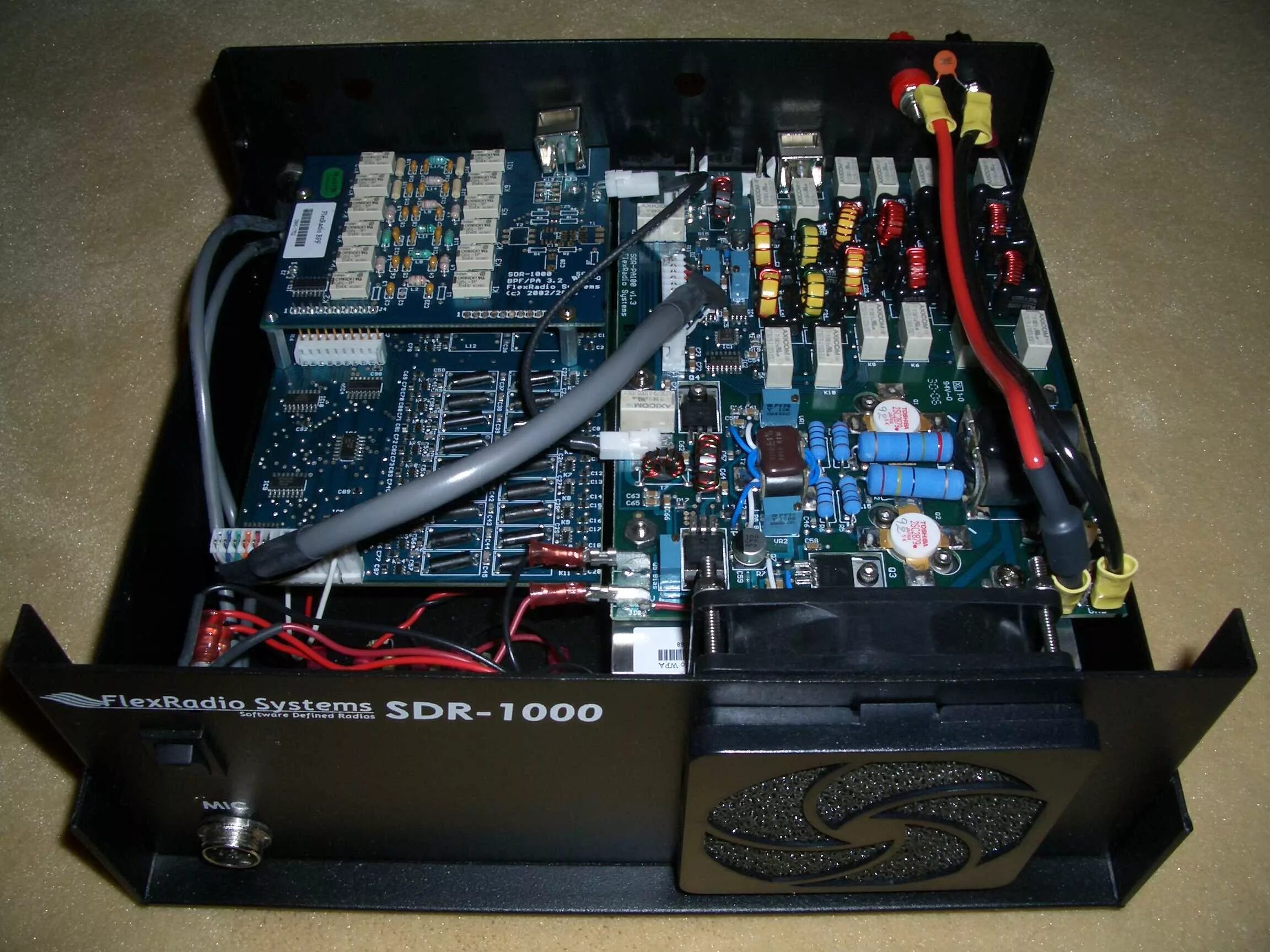 Sdr 1000. Flex 1000. Радиоприемник flexradio sdr-1000. Sdr 1000. Радиоприемник flexradio sdr-1000.