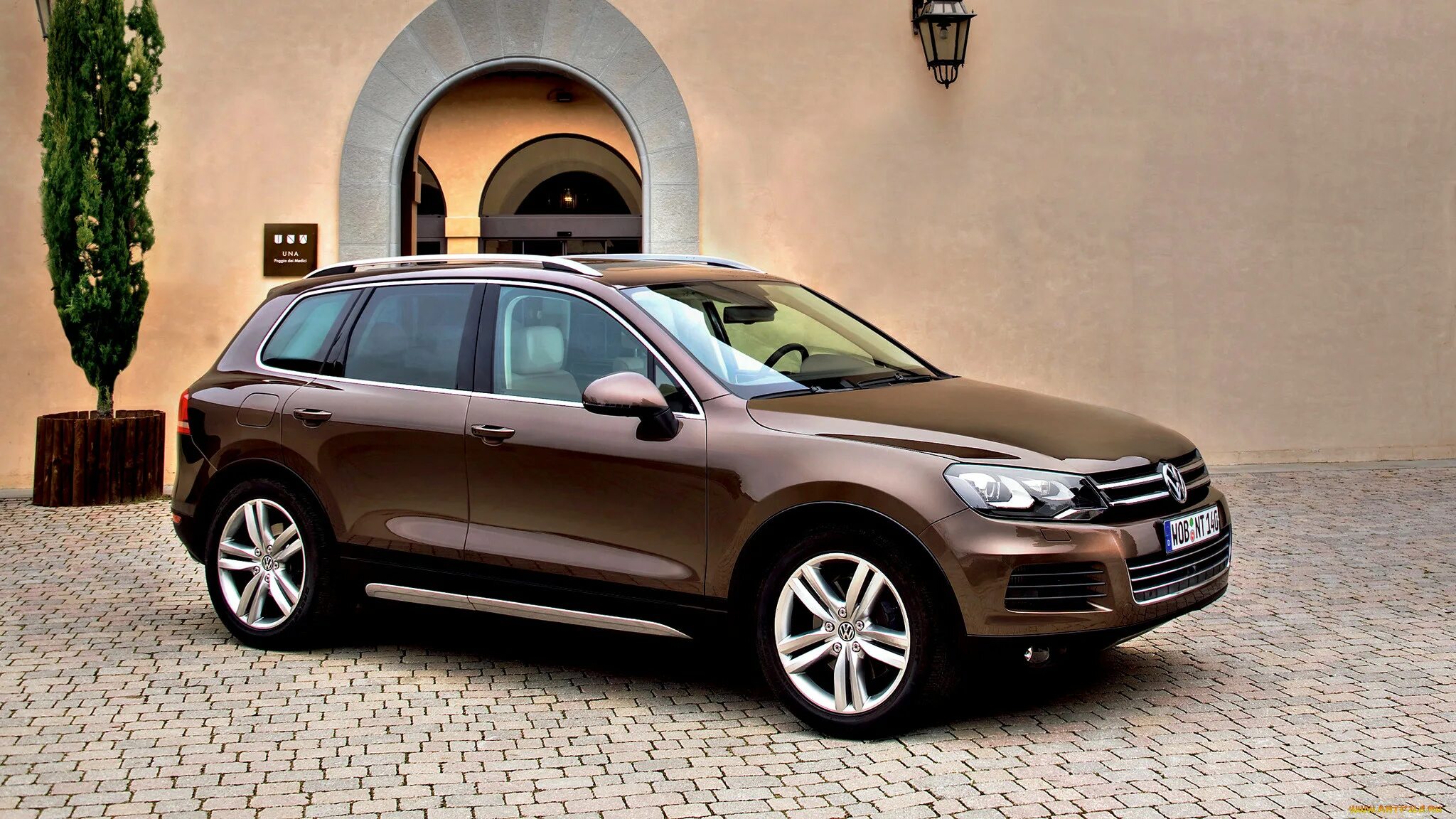 Машина volkswagen touareg. Volkswagen Touareg. VW Touareg 2. Volkswagen Туарег. Машина Volkswagen Touareg 5".