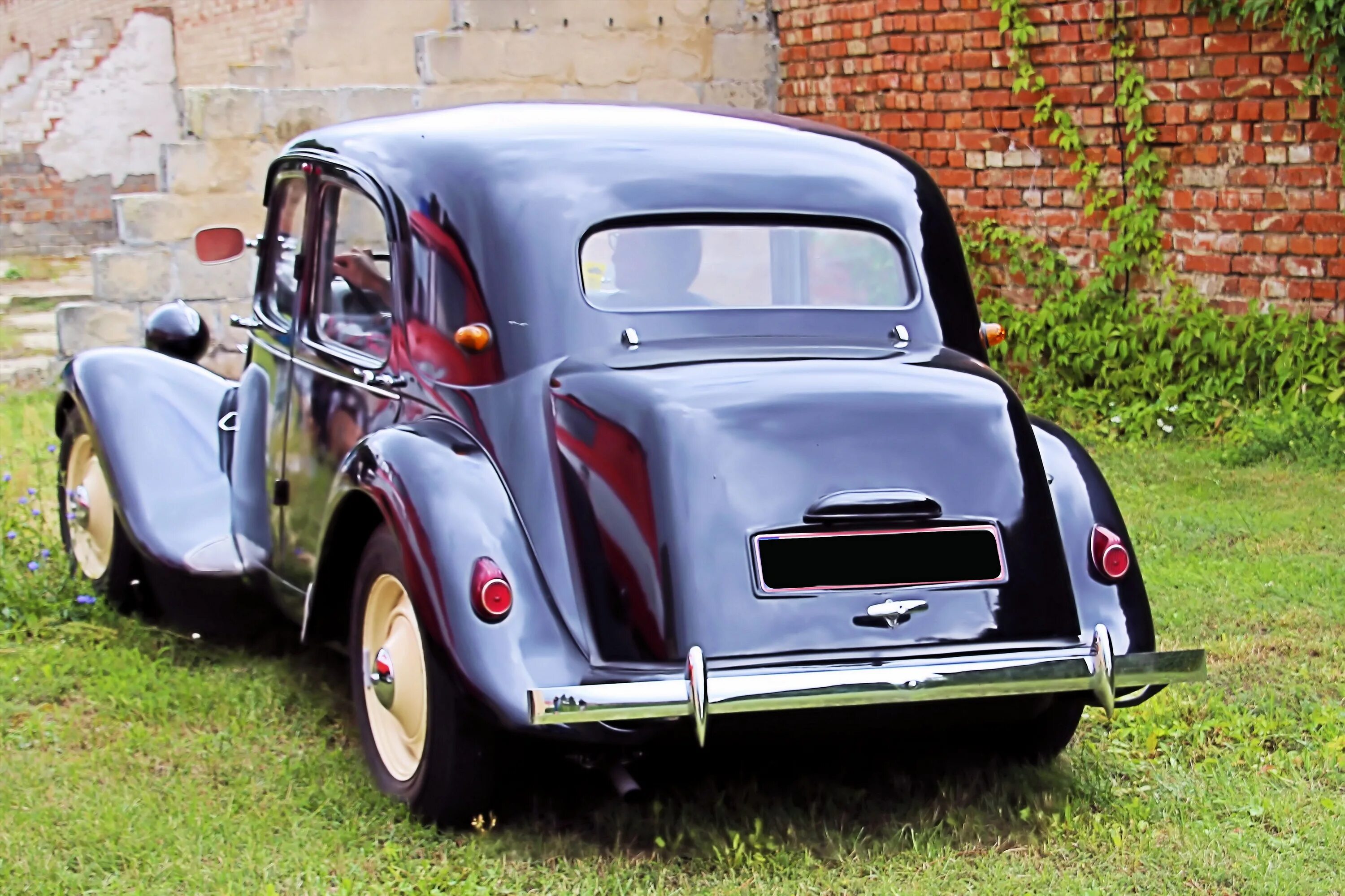 Citroen 2cv кабриолет. Citroen 2cv 1949. Citroen ds 21 pallas. Французское авто. Пежо-ситроен франция.
