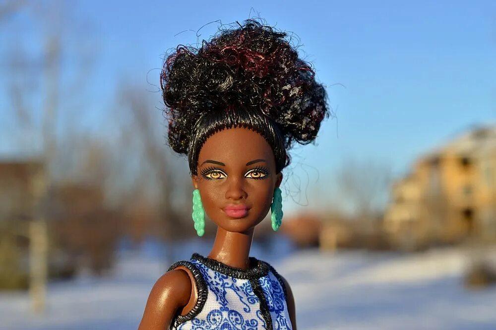 Black barbie. Doll men black. Кукла барби афроамериканка коллекционная. Барби с темной кожей. Barbie fashionistas афро.