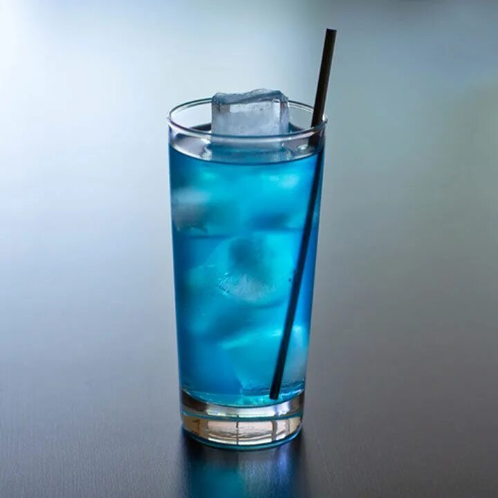 Cocktail цена. Мохито голубая Лагуна. Голубая Лагуна коктейль. Голубая лагунакоктель. Голубая Лагуна коктейль текила\.