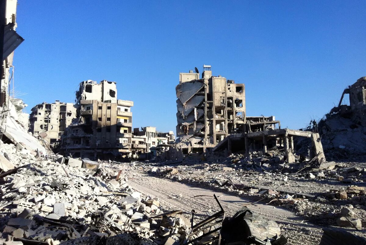Город Хомс Сирия. Разрушенный город после войны Сирия. Хомс (Эмесса), город в Сирии. Улицы города Хомс Сирия.