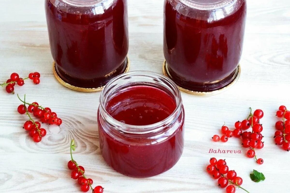 Варенье пятиминутка из красной смородины. Ягоды красная смородина желе. Конфитюр "красная смородина". Конфитюр из красной смородины. Конфитюр "красная смородина".