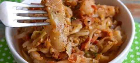 Капуста тушеная с рисом и сосисками