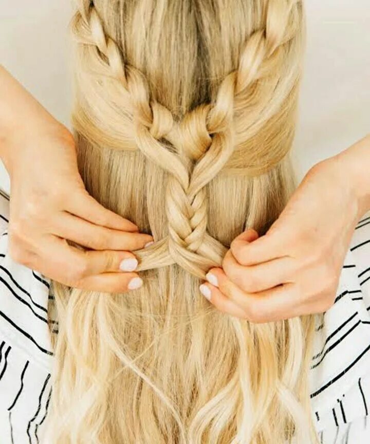 La coiffure facile express en 100 idées et tutos pour les femmes pressées ท ร ง 