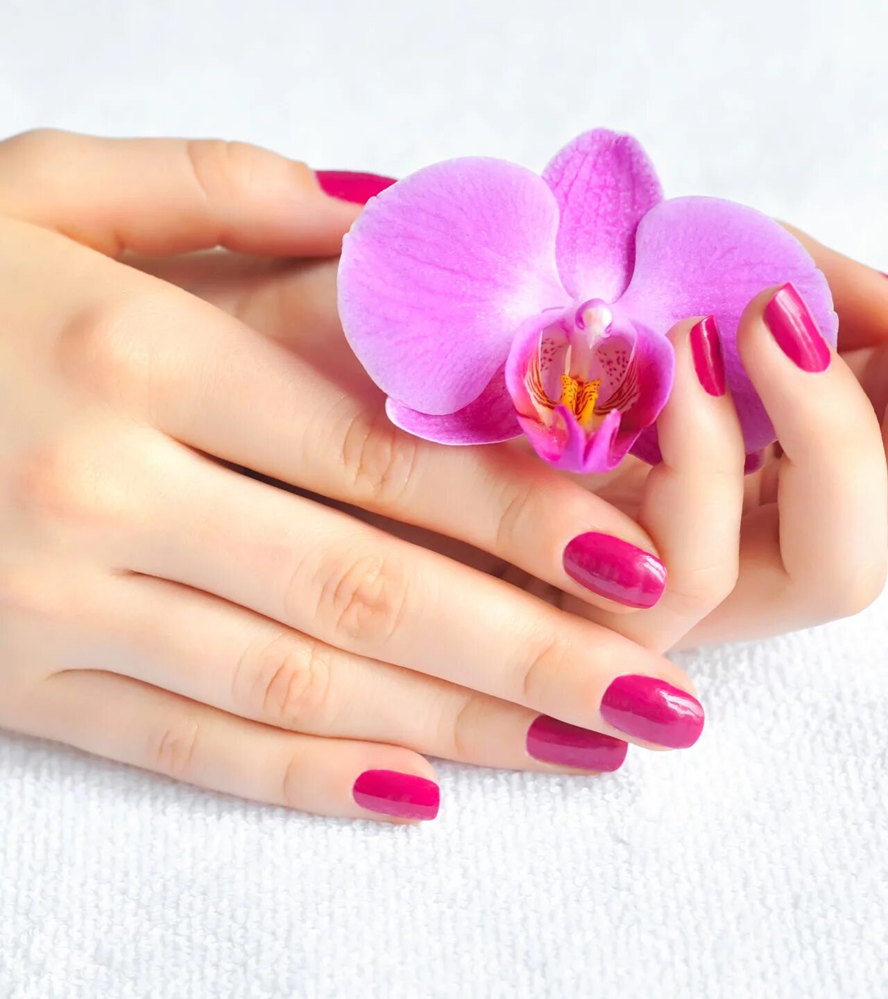 красивые ногти. как часто менять ногти. салон маникюра. ногти эстетика. атравматичный маникюр.