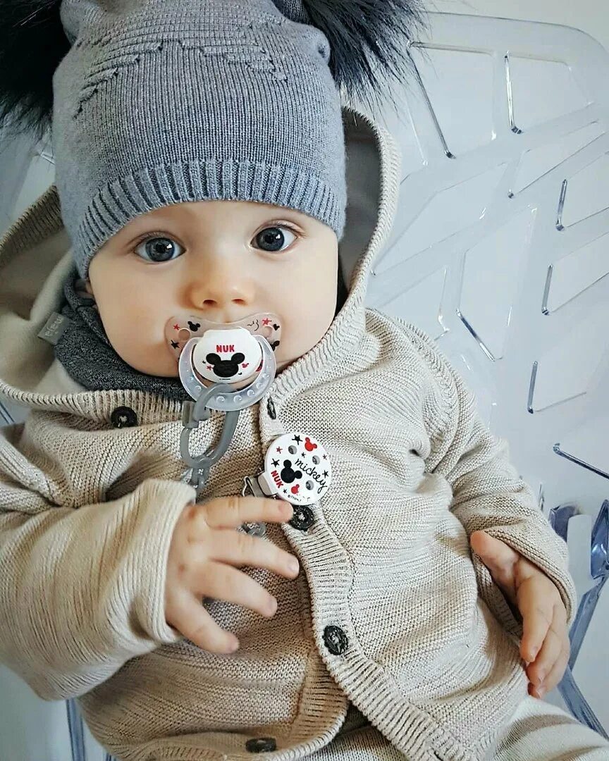 Красивые маленький ребенок мальчик. Красивые дети мальчики. Красивые маленький ребенок мальчик. Красивые младенцы. Mete gursoy стрижка.