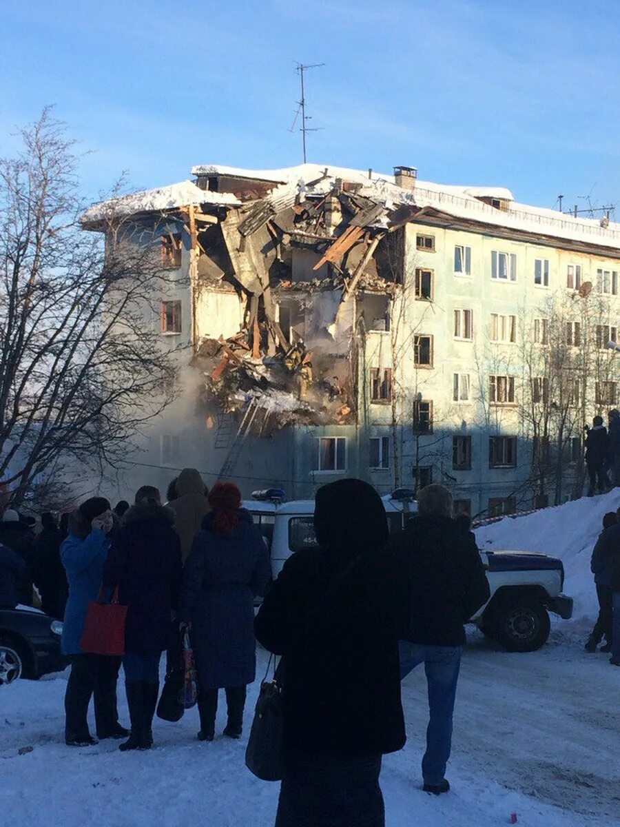 Мурманск взорвался дом на свердлова. Замок на отключения газа. Хранилище спг чертеж. Мурманск взорвался дом на свердлова. Хранение сжиженного газа.