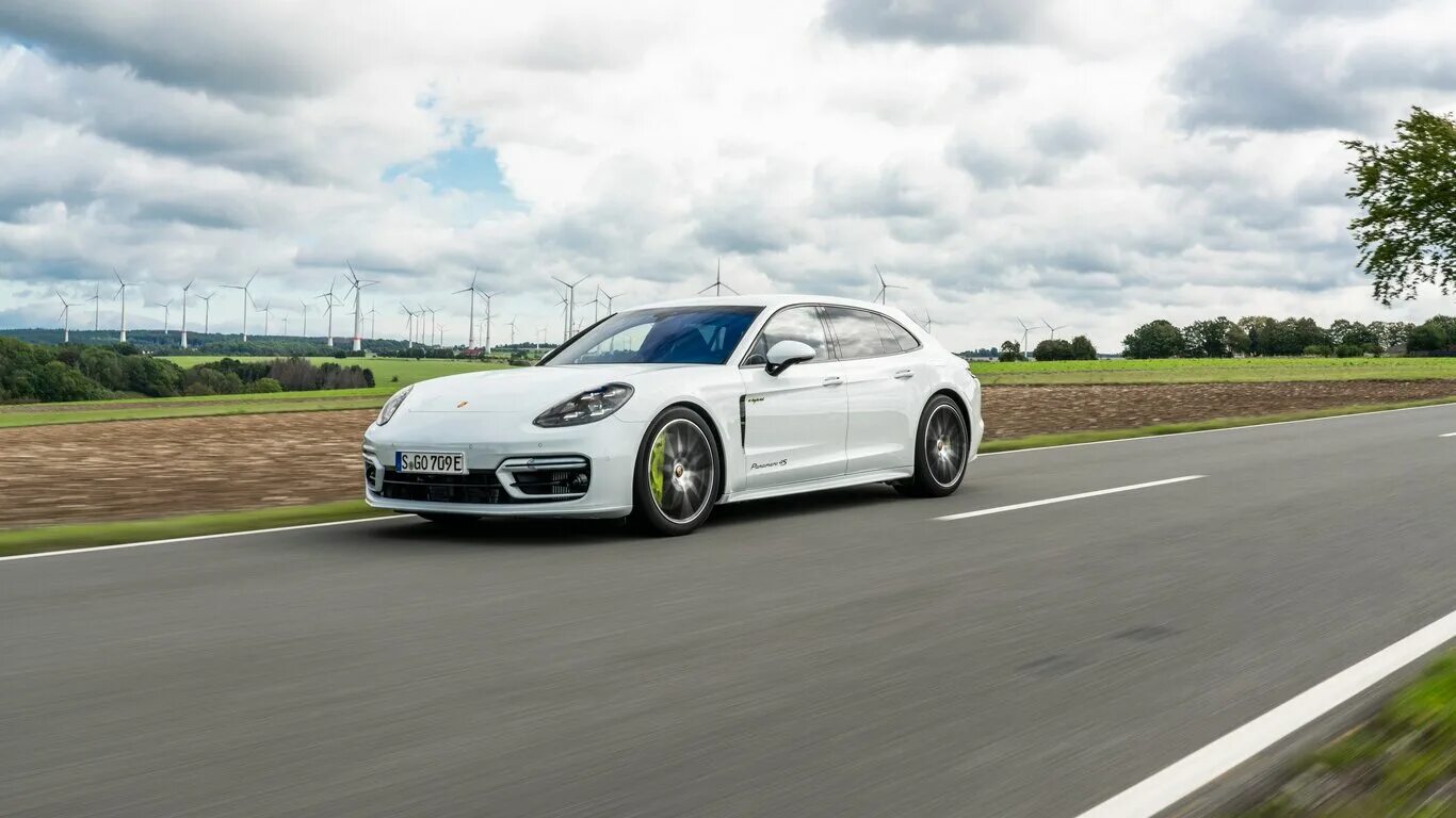 Panamera e hybrid. Porsche Panamera 4s 2021. Porsche Panamera 4s e-Hybrid. 2021 Porsche Panamera 4s e-Hybrid Sport Turismo. Porsche Panamera 4s e Hybrid 2021.