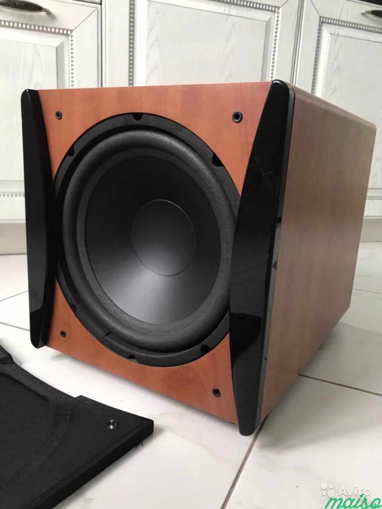 Velodyne impact. Velodyne Impact 12. Velodyne Impact 12 Cherry. Impact 12bve сабвуфер Velodyne. Сабвуфер Velodyne DB-12.