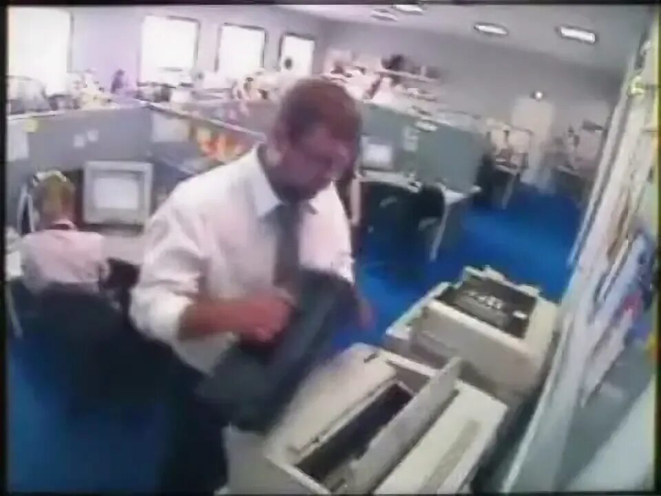 Job failed. Office fail gif. Work fail tehnika.