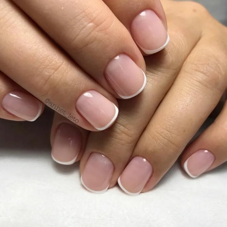 Маникюр гигиенический женский. Маникюр. Маникюр разноцветный в пастельных тонах. Фото когда расслаиваются ногти. Аккуратный 20.