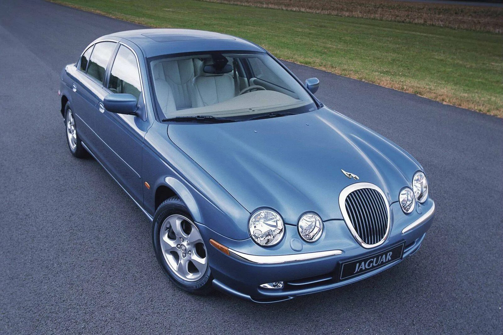 2000 х 8. Jaguar s-Type 1999. Jaguar s-Type 2000. Ягуар s Type 1999. Ягуар с тайп 1999.