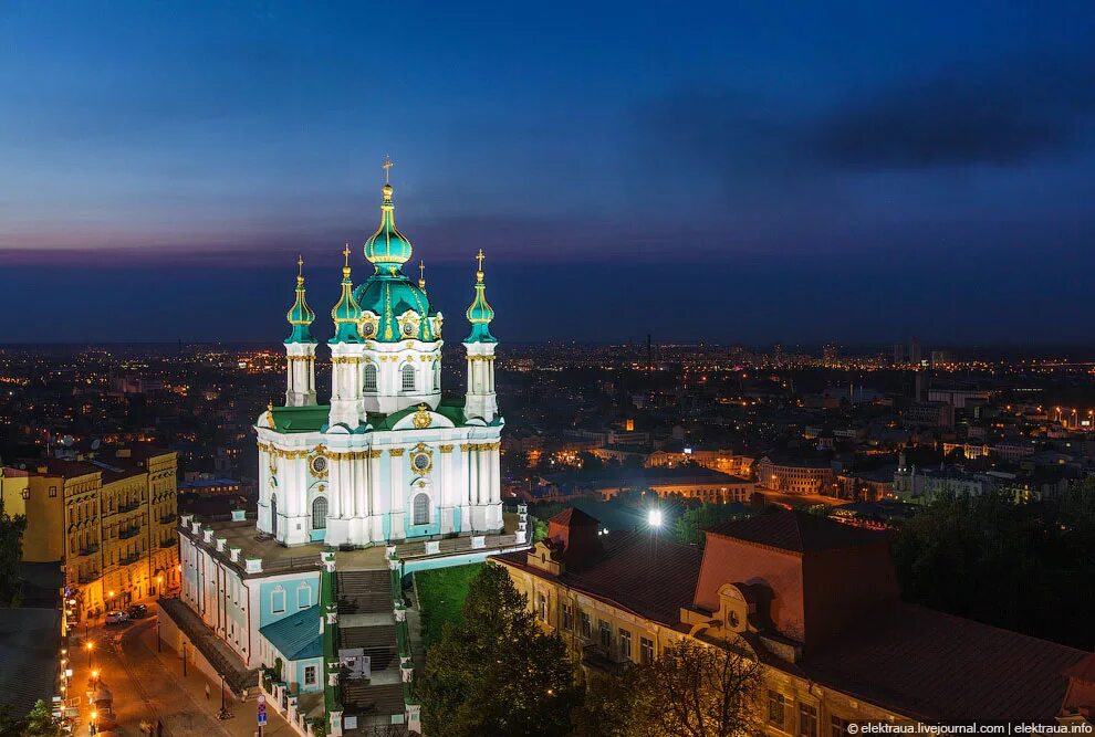 Киев город. Киев столица храмы. Андреевская Церковь в Киеве. Киев Андреевская Церковь ночью. Москве нужен киев