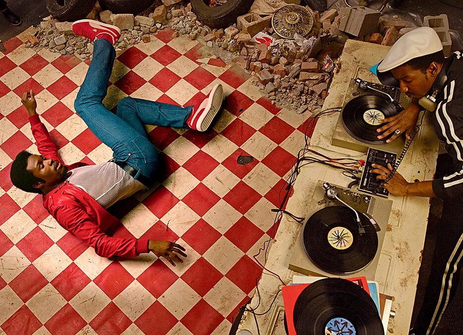 Waiting up to get down. Отжиг the get down.