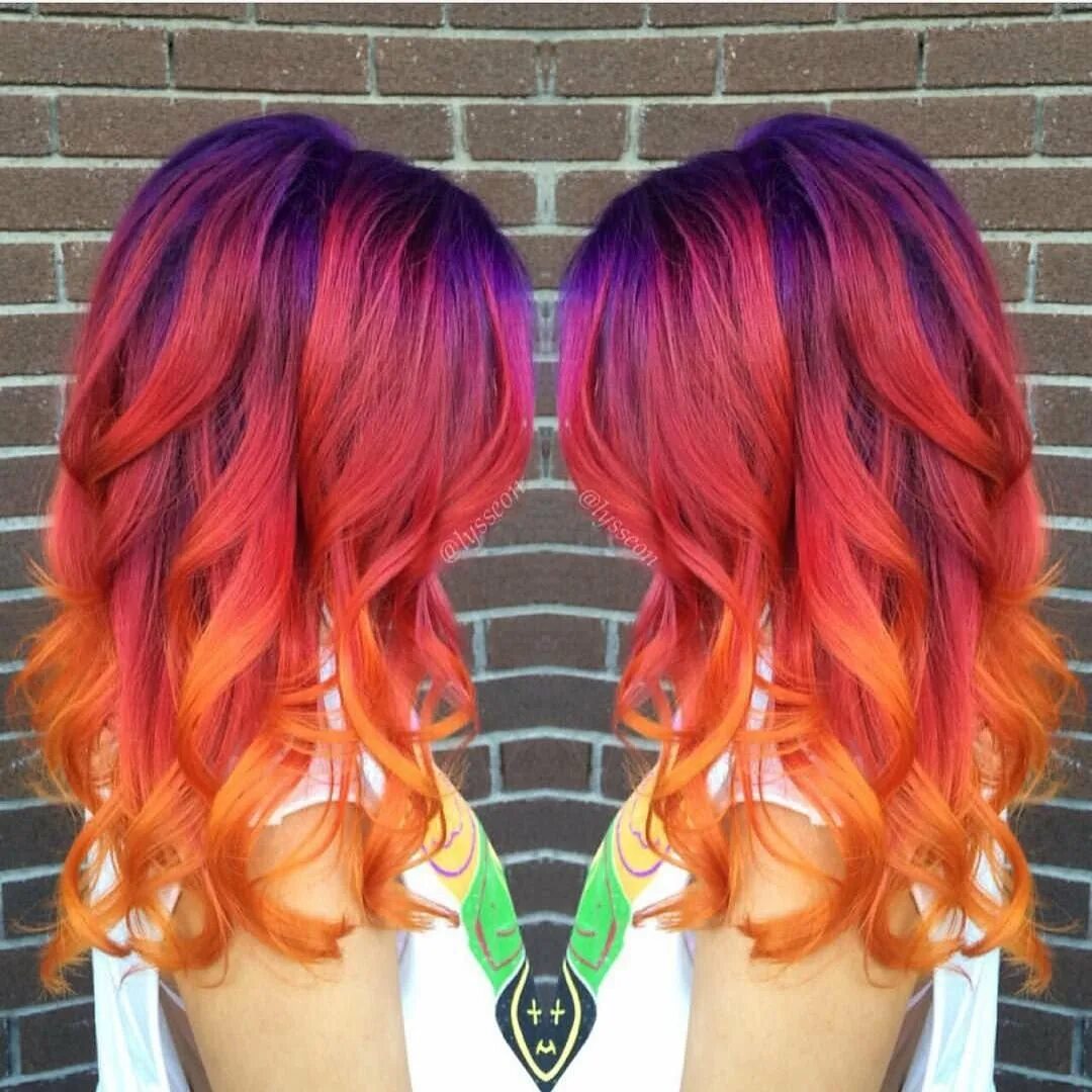 Желто фиолетовые волосы. Розово желтый цвет. Абстрактный фон. Розово оранжевые волосы. Желто розовые волосы.
