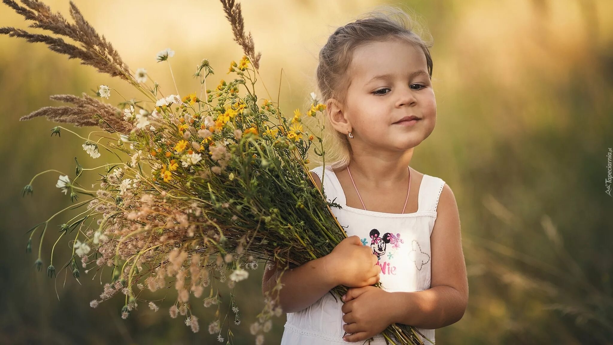 Дети с цветами. Цветы для детей. Дети и природа. Фотосессия дети с цветами. Олена ребенок