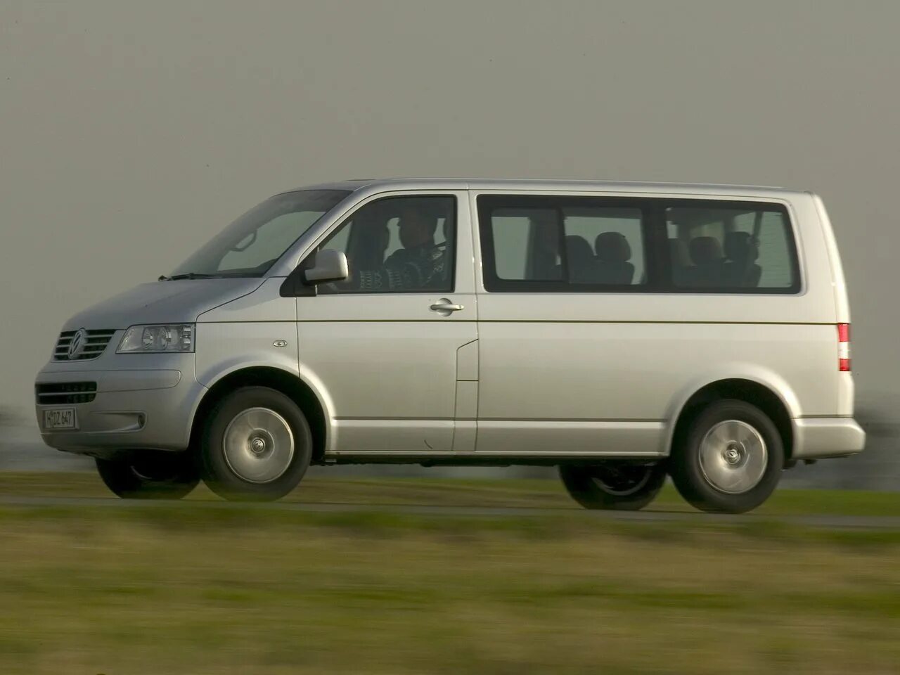 Volkswagen caravelle характеристики. Фольксваген каравелла 2018. Volkswagen caravelle характеристики. Фольксваген каравелла 2023. Caravelle volkswagen 2015 года.