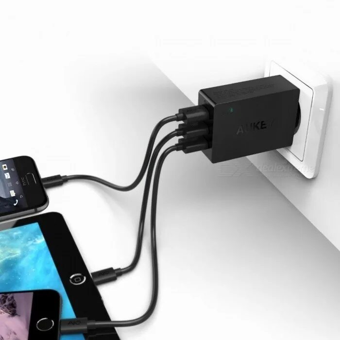 Как правильно называется зарядка для телефона. Сетевая зарядка aukey pa-t14. зарядное устройство aukey qualcomm quick charge 3.0. сзу charger smart usb 3.0 qualcomm. быстрая зарядка 120вт.
