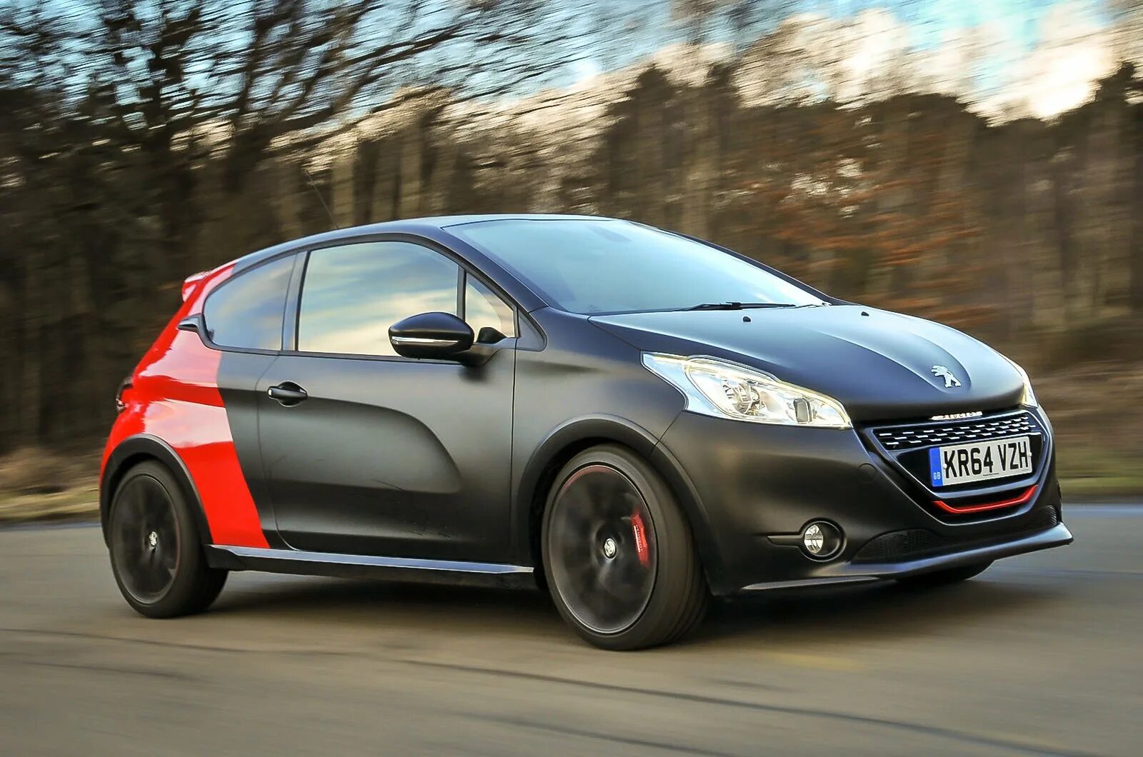 Красивые хэтчбеки. Пежо 208 ГТИ. Peugeot 208 GTI I. Peugeot 208 1.6 GTI. Peugeot 208 r2.