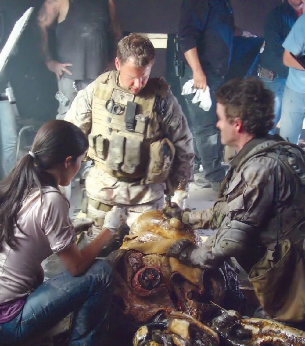 Битва за лос-анджелес фильм. Уилл ротхаар битва за лос анджелес. Вторжение битва за лос анджелес 2011. Инопланетное вторжение: битва за лос-анджелес фильм 2011. Битва за лос-анджелес фильм 2011.