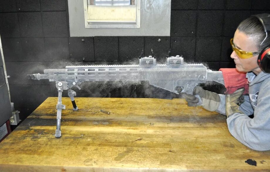 автомат калашников испытание. разработки и испытания оружия. испытание оружия. стрелковое оружие 2021. разработки и испытания оружия.