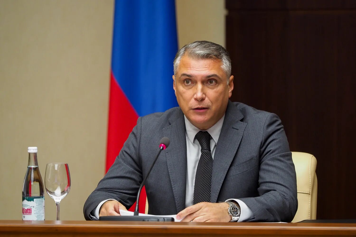 матовников александр анатольевич жена. матовников александр анатольевич полпред. александр анатольевич матовников. чайка юрий яковлевич полномочный представитель президента. полномочный представитель скфо.