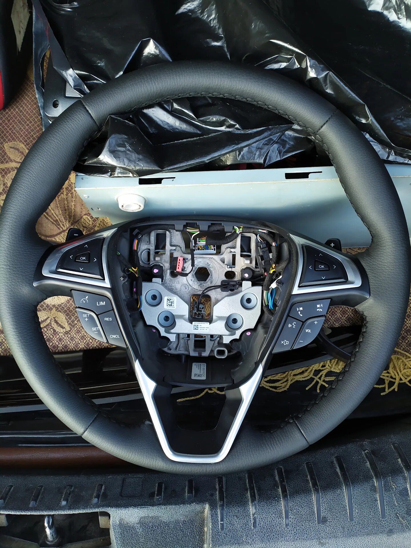 Подготовка: установка руля с подогревом - Ford Explorer (5G), 3,5 л, 2014 года т