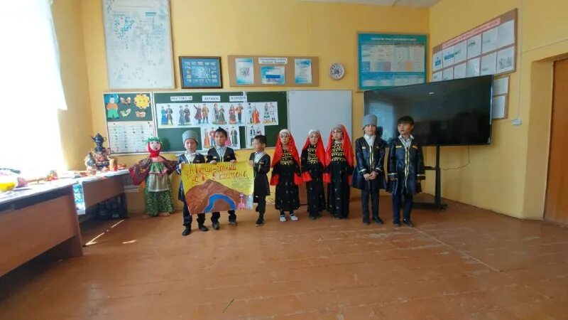 калининская школа имени чупилко. школа интернат калинино вурнарский район. моу ярковская школа имени михаила чупилко. калининская сош вурнарского района. калининская школа имени чупилко.