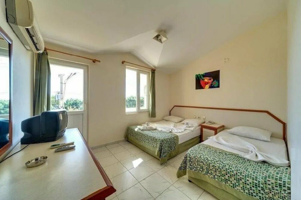 Tuxpan 4. Maldives beach hotel 3 турция алания. Bmg hotel. Be hotel 3. More hotel 3 бельдиби.