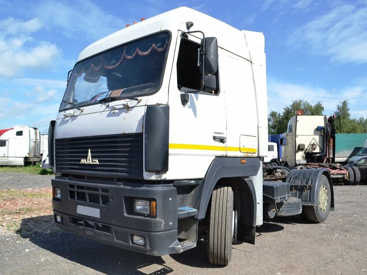 Маз 6430 красный. Седельные тягачи маз б у. Маз 5432. Седельные тягачи маз б у. Маз 543205-220.