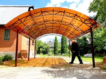 Двор из поликарбоната