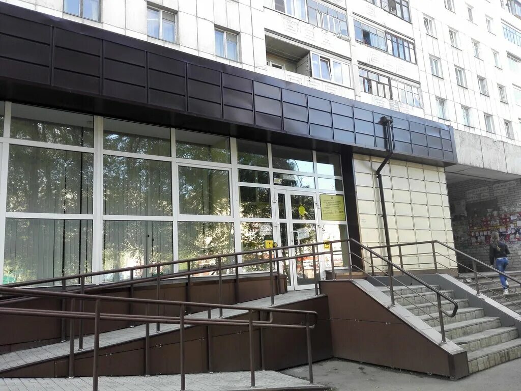 Центр занятости краснотурьинск фото. Апшеронск ул. Центр занятости ул ленина. Ленинский район станиславского новосибирск. Центр занятости ул ленина.