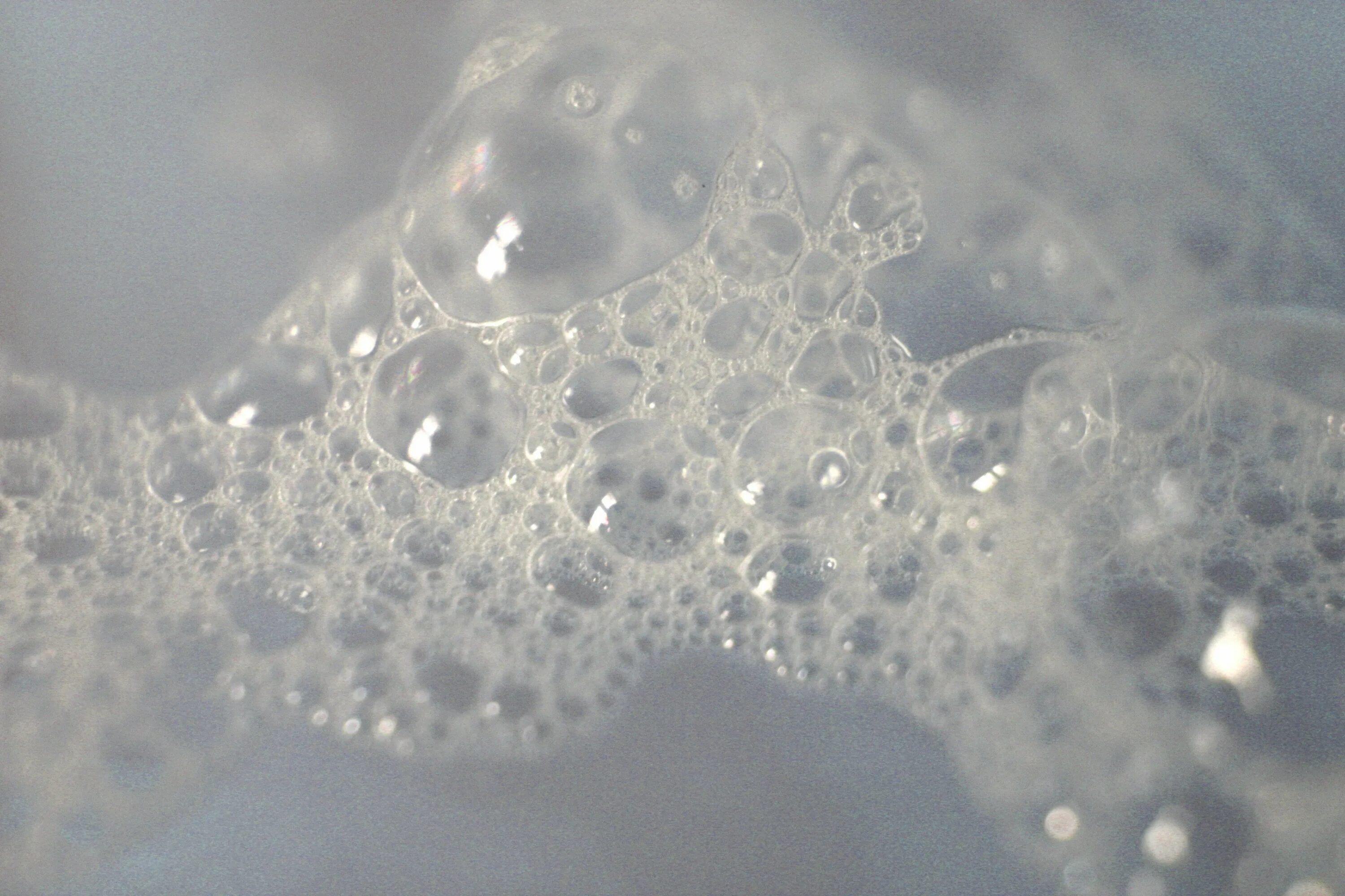 Мыльная пена. Пузырьки пены. Пузыри в воде. Мыльная пена текстура.