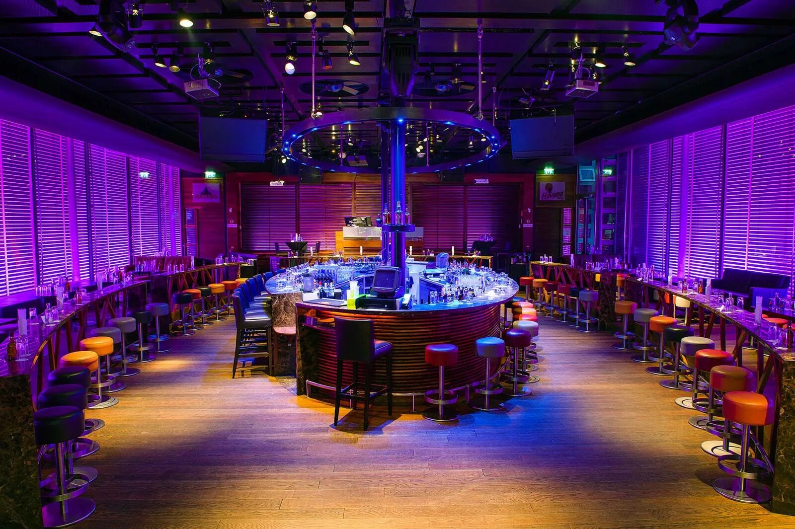 Лимассол кипр клубы. Кипр клубы. Лимасол клубы. Лучшие клуб в лимассоле. Dolce club лимассол.