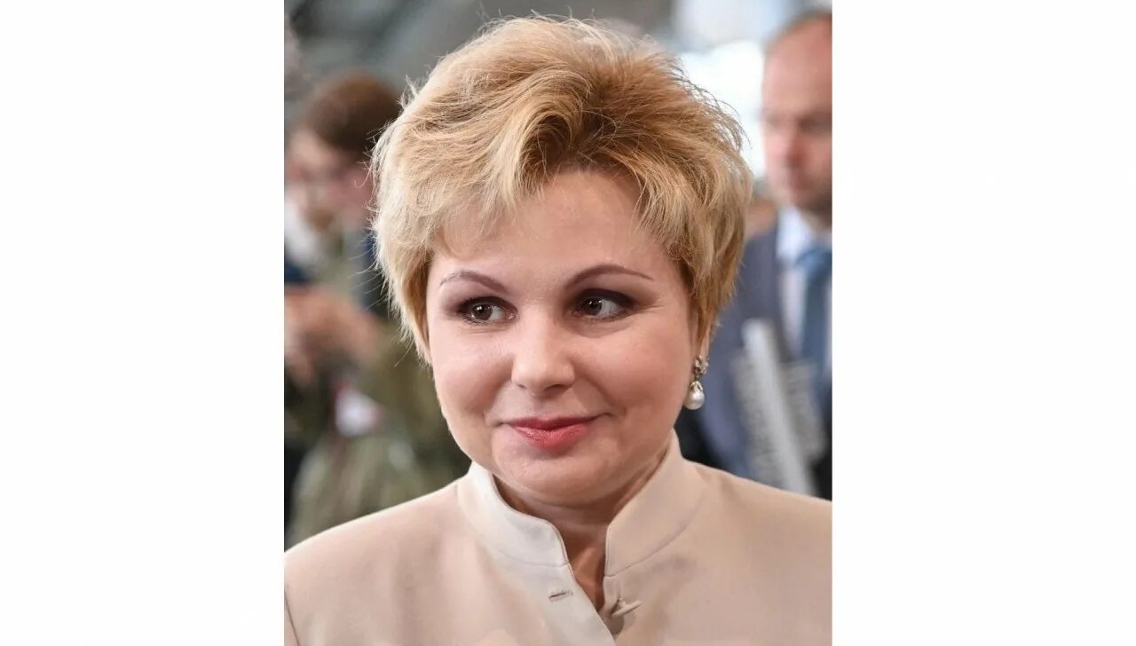 галина юрьевна гагарина. дочки гагарина сейчас. галина гагарина дочь юрия гагарина. галина юрьевна гагарина дочь юрия гагарина. валентина гагарина жена юрия гагарина.